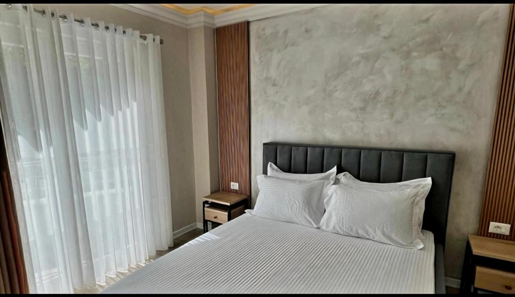 Hotel Demoli Pogradec Zewnętrze zdjęcie
