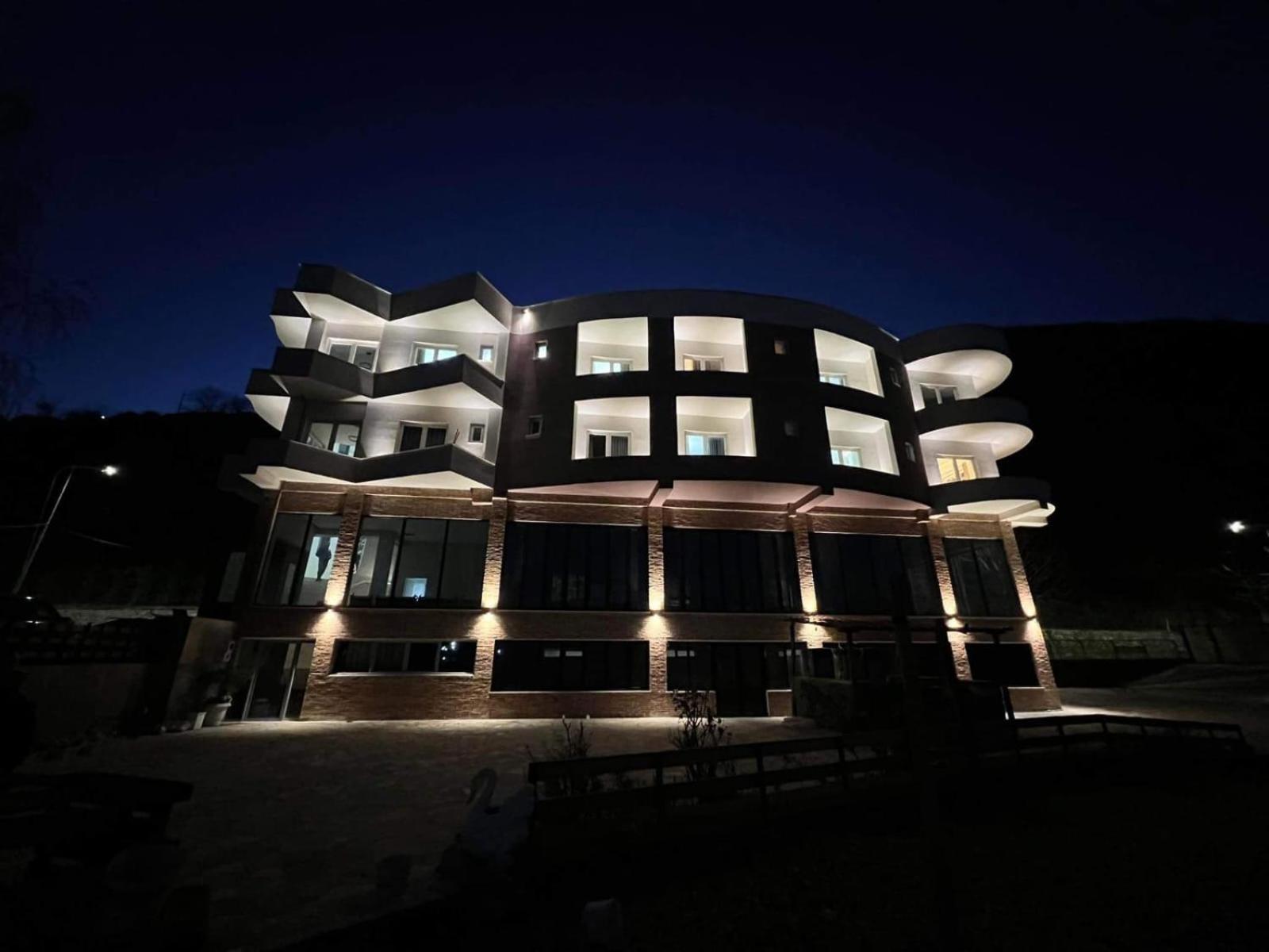 Hotel Demoli Pogradec Zewnętrze zdjęcie